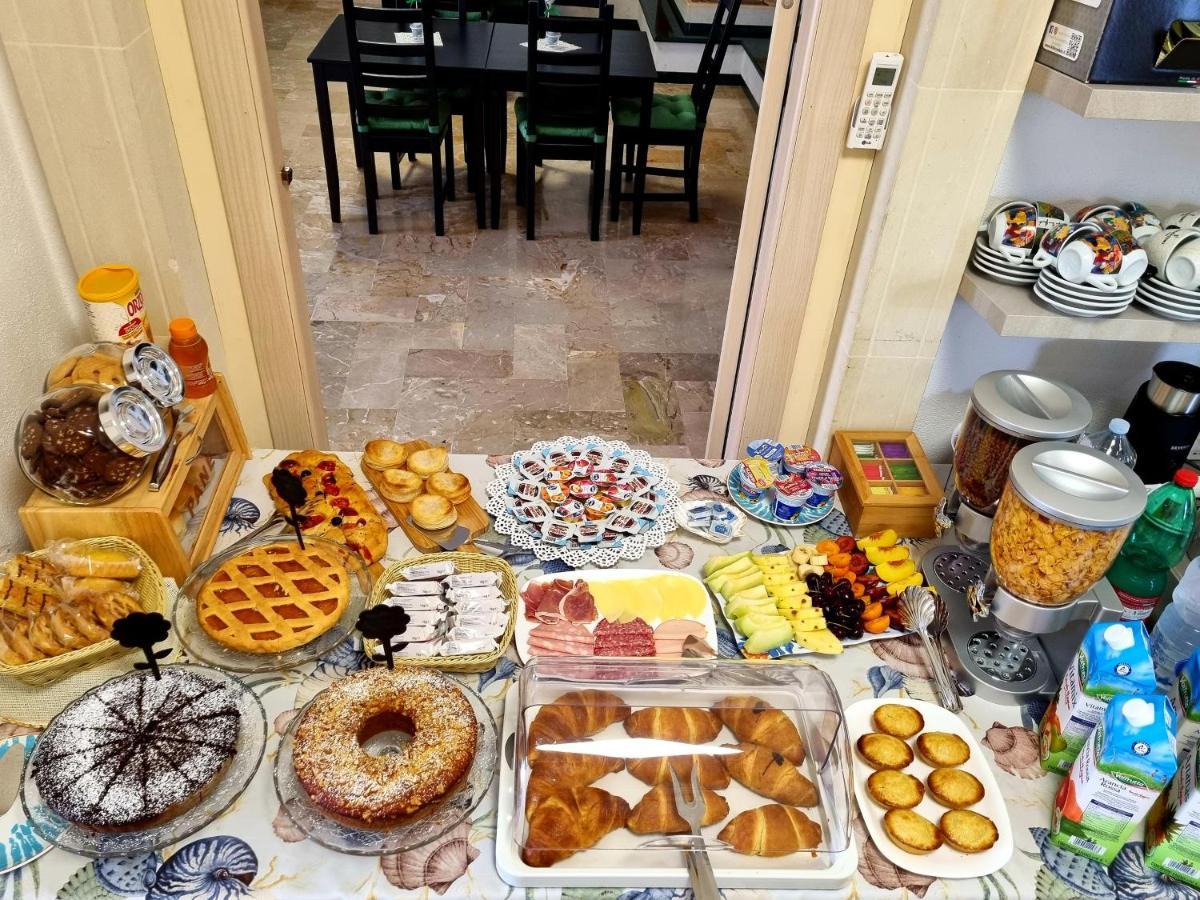 Albatros B&B Porto Cesareo Buitenkant foto